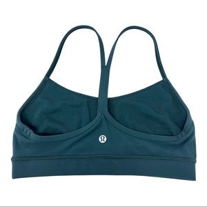 LULULEMON Flow Y Nulu Sports Bra